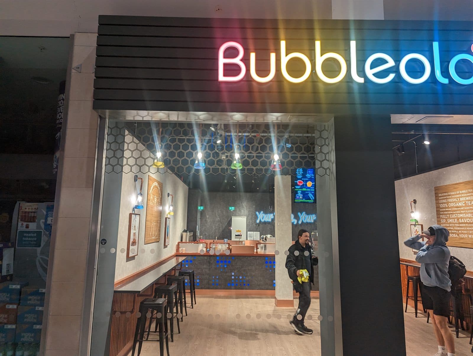 FRM's electrical fit-out for the Bubbleology unit at Merry Hill shopping centre, West Midlands.